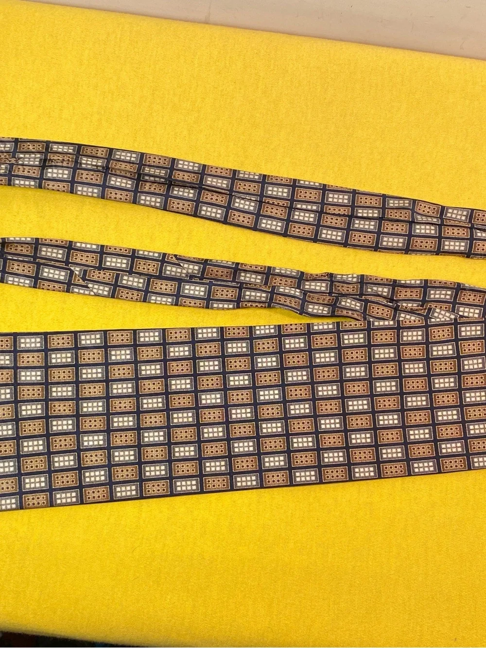 Mens Geometric Silk Tie in Brown and Black